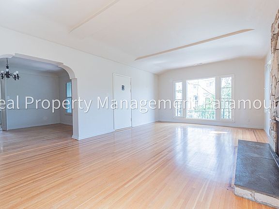 3rd image of 933 N Croft Ave