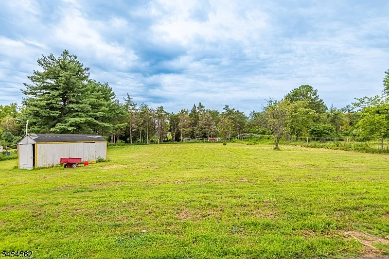 3 bed, 3.0 bath, $3,900 — Photo 3