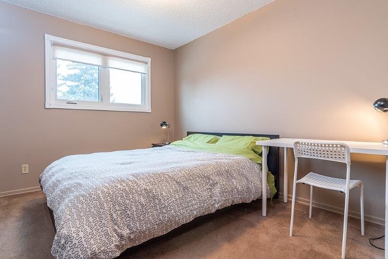Calgary House for rent - 4 Bedrooms — photo 12