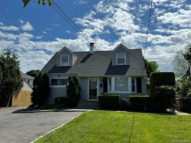 277 Jackson Ave — Photo 3