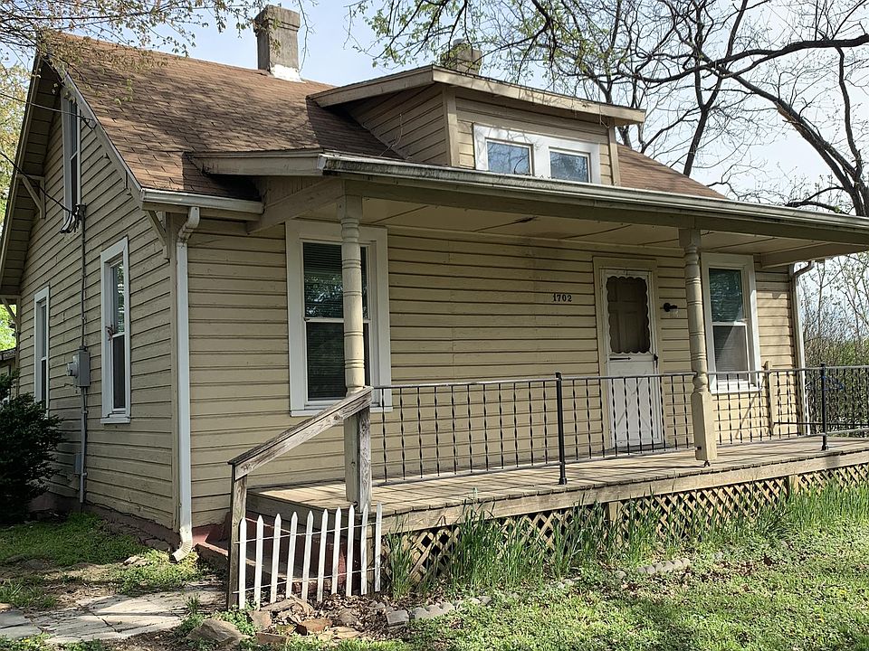 1st image of 1702 Daleton Ave NE