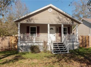 26069 E Chestnut St, Lacombe, LA 70445