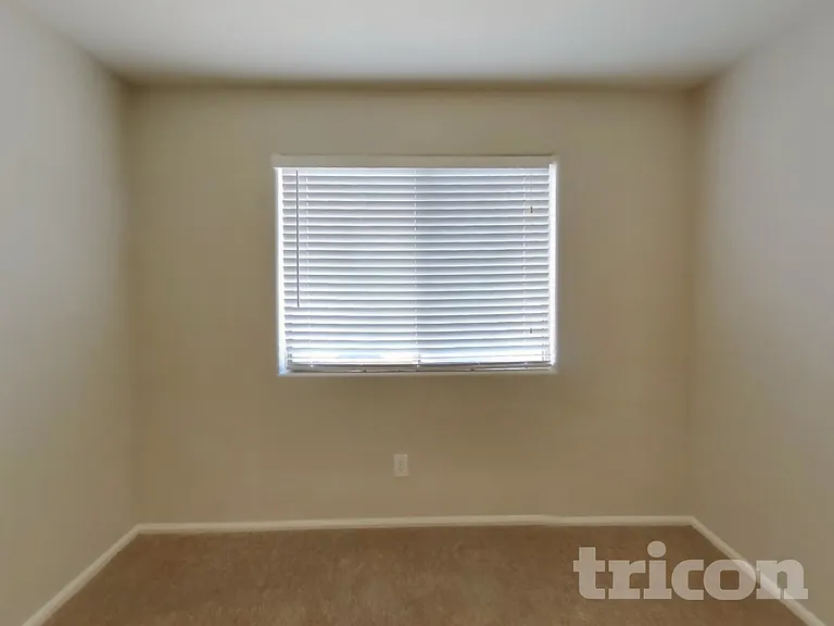 42614 W Venture Rd — Photo 14