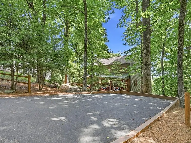 424 Sanderlin Mountain Dr — Photo 3