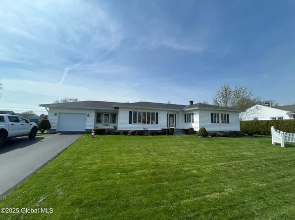 16 Peter Lane, Amsterdam, NY 12010