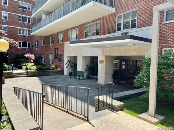 52-30 39th Drive #6S, Woodside, NY 11377