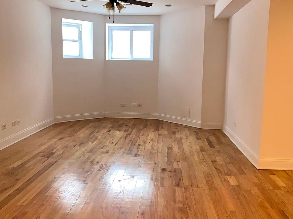 1st image of 1461 W Carmen Ave