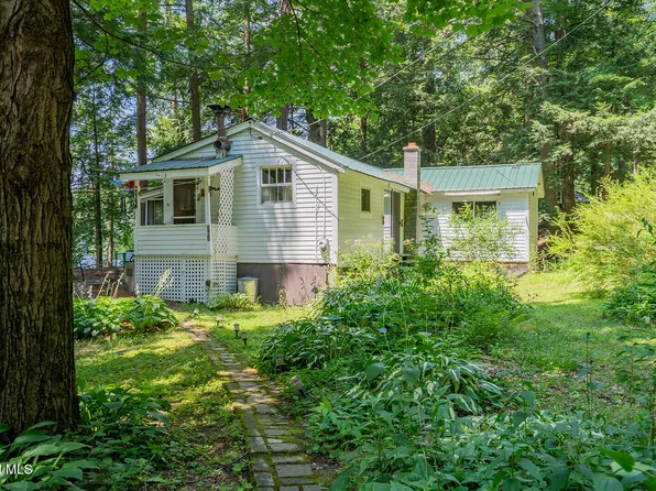 151 East Green Pond Way, Granville, NY 12832