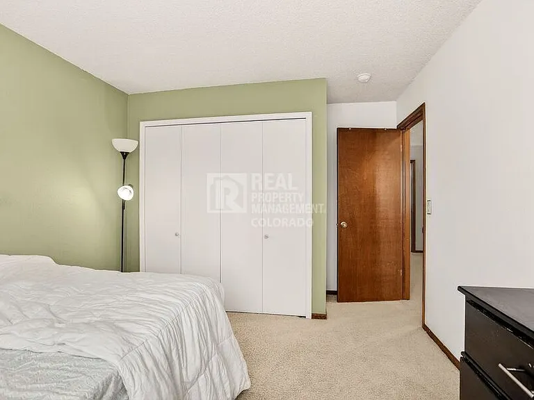 11185 E Linvale Dr — Photo 11