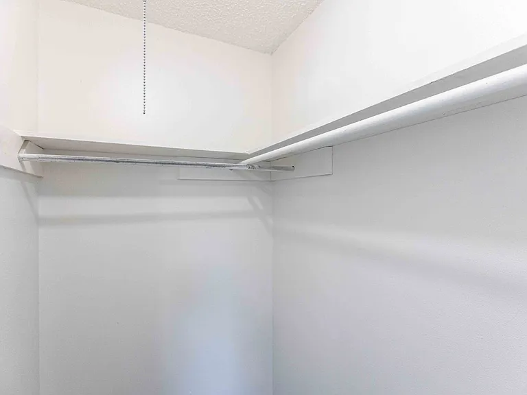 4910 Tennyson Dr — Photo 23