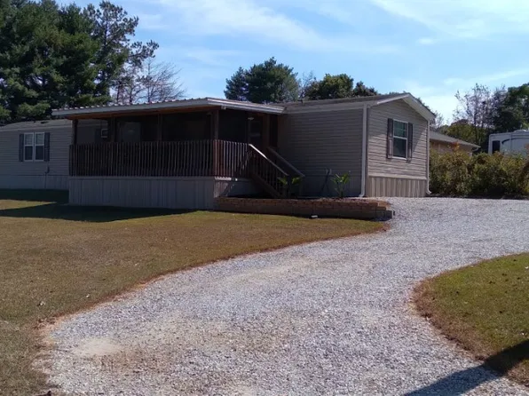 226 Norman Rd, Hartwell, GA 30643