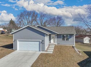1327 N 2nd Ave, Wausau, WI 54401