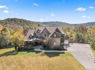 4520 Highland Woods Way, Powell, TN 37849