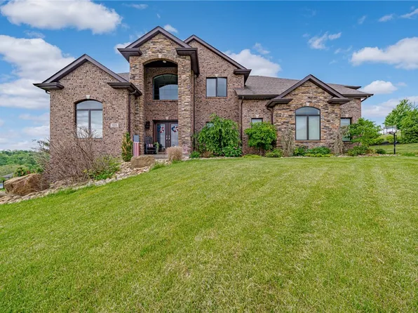 1005 Dallas Ct, Irwin, PA 15642