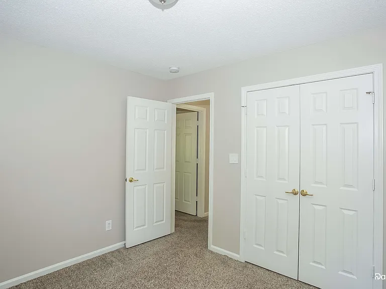 2915 Canary Ct — Photo 10