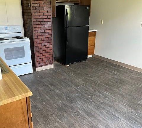 4th image of 205 S Spring Ave #205