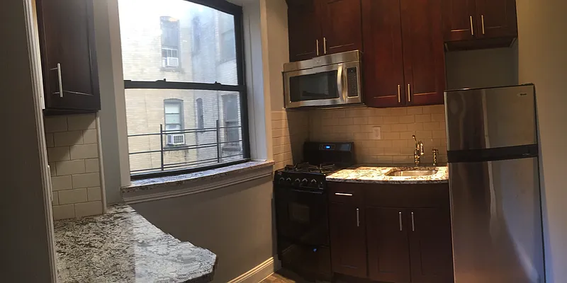 Rented by Smart NY Realty LLC | media 1