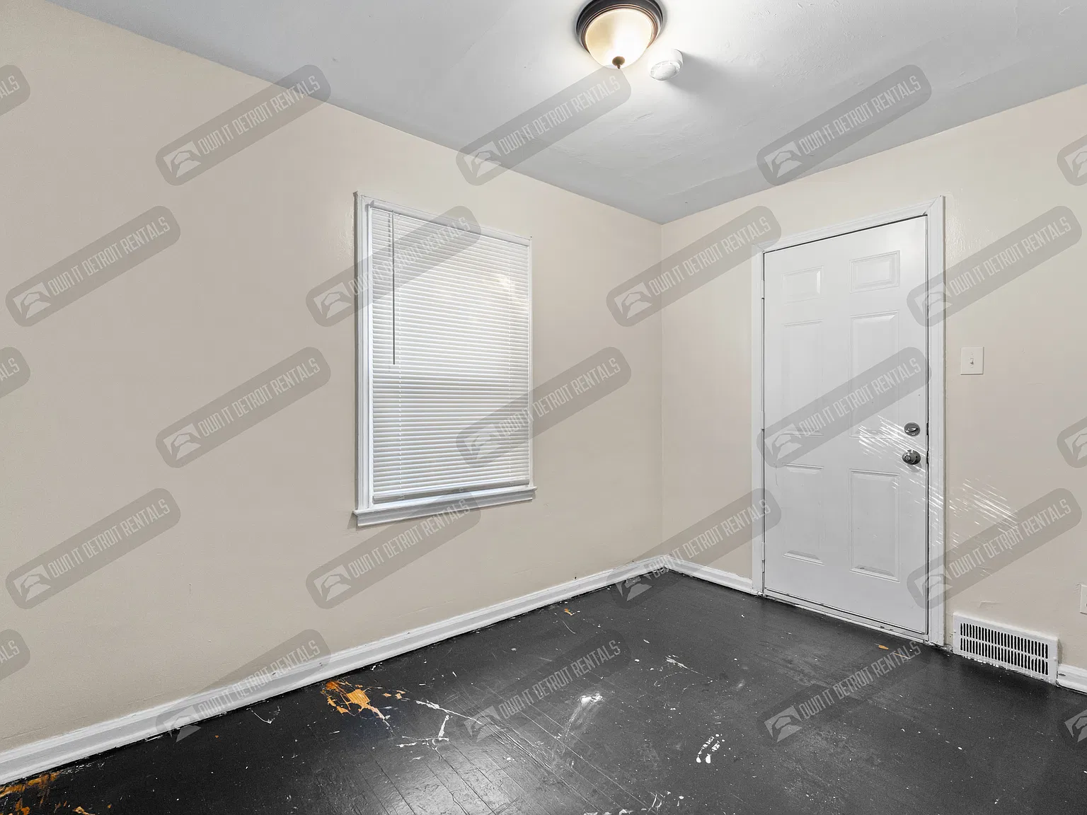 House- Colonial — Photo 4
