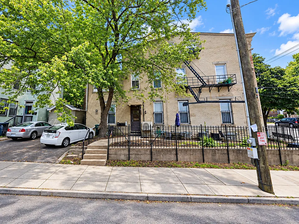 202 Klotter Ave #1