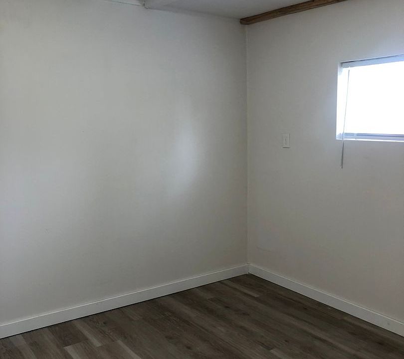 1407 323 & 325 N Prentis St Medical Lake WA Zillow