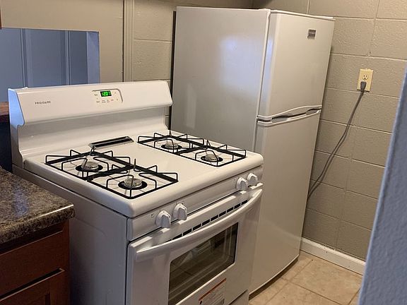 4th image of 1769 E Livingston Ave #B