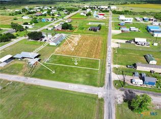 1303 Bill Tindall Dr, Seadrift, TX 77983