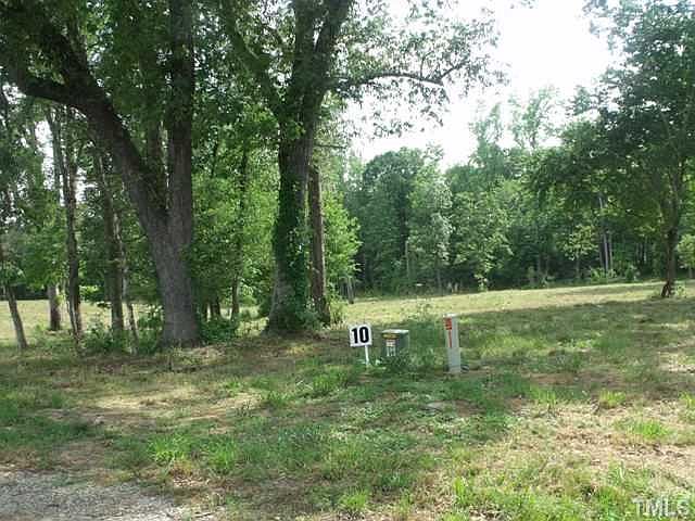 1st image of 48 Pond Valley Ln