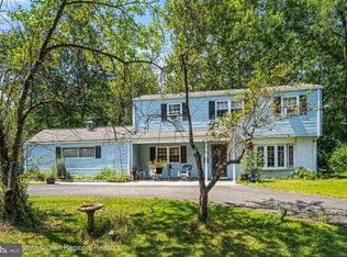 9 Johnson Ter, Middletown, NJ 07748