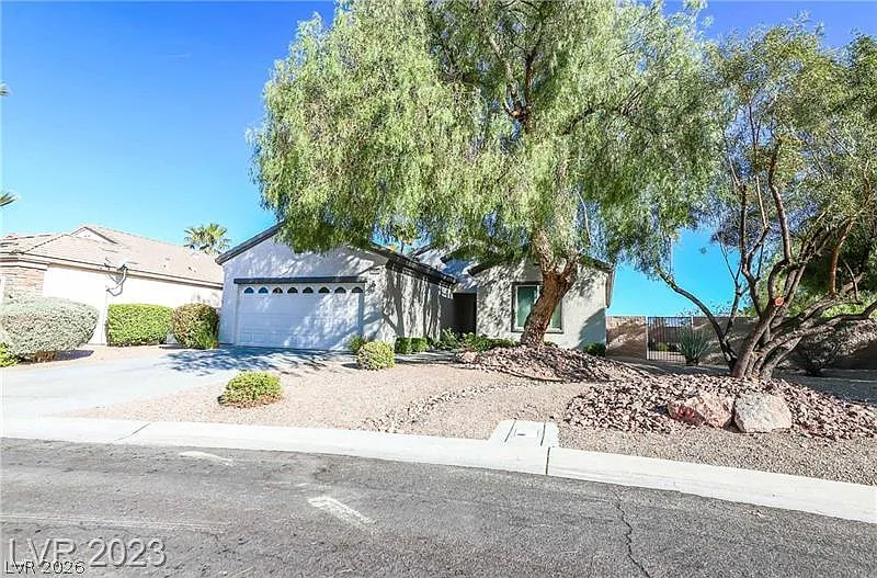 2 bed, 2.0 bath, 1596 sqft, $2,275 — Photo 4