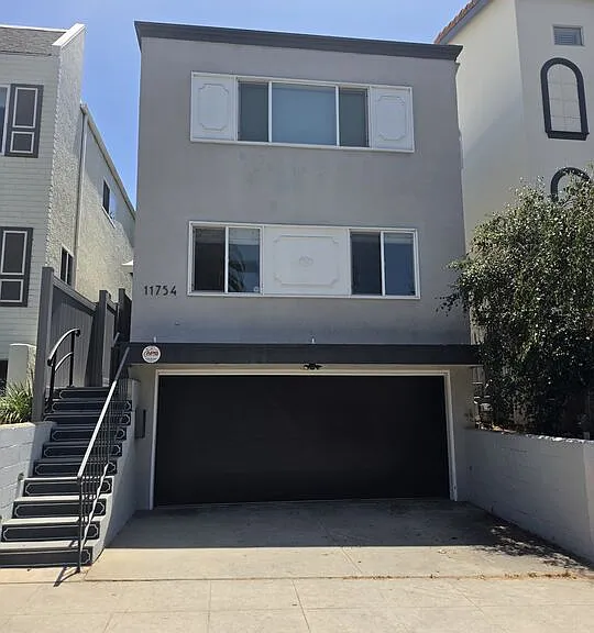11754 Darlington Ave — Photo 1