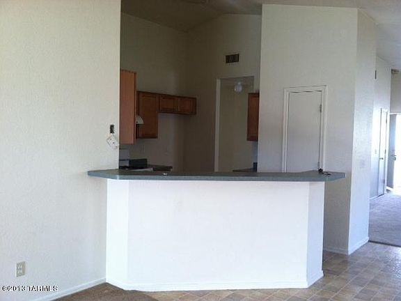 2nd image of 2041 W Via Tierra Santa