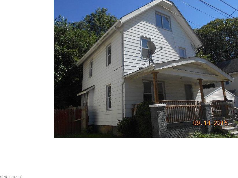 2nd image of 595 Johnston Ct