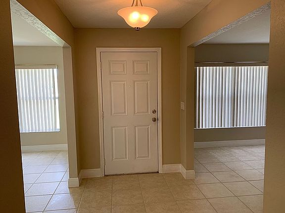 2nd image of 416 Windermere Dr