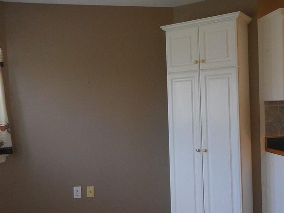 5th image of 233 Wheatland Ct