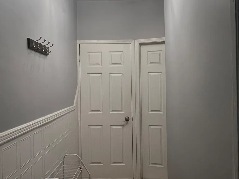 263 Grace St #2 — Photo 2