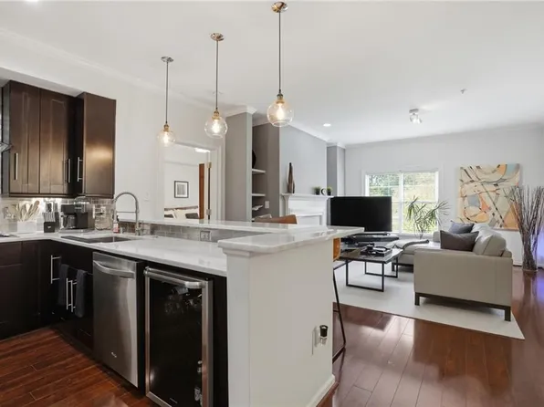 3275 Lenox Rd NE APT 301, Atlanta, GA 30324