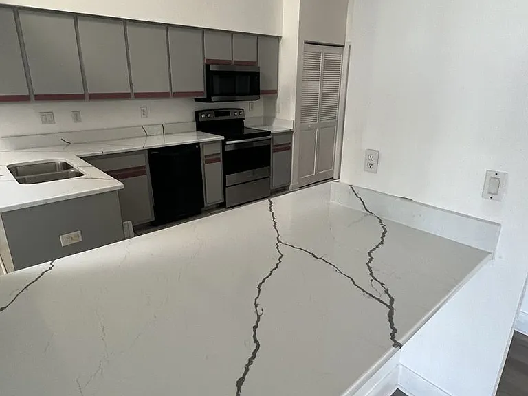 2092 Rio De Janeiro Ave — Photo 11