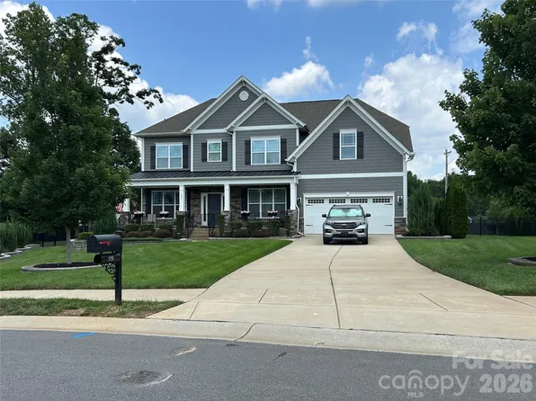 126 Bedford Ln, Mooresville, NC 28115