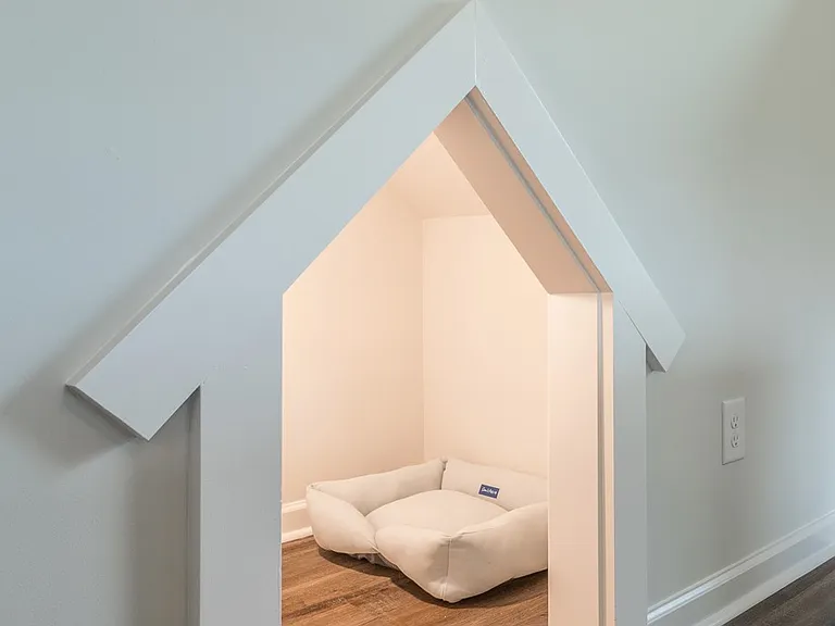 240 Chesapeake Commons St — Photo 4