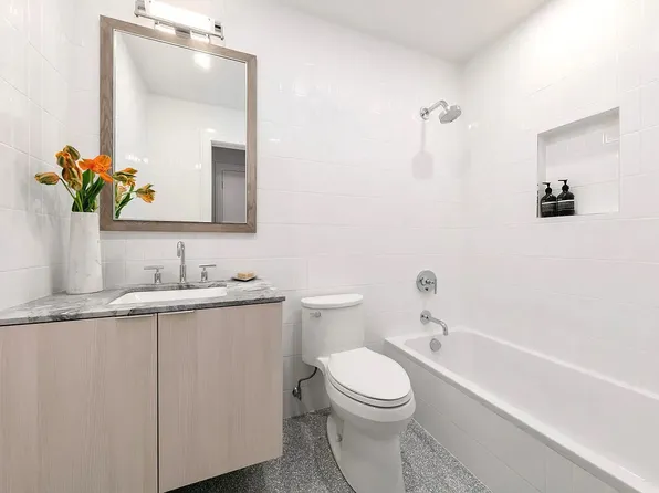 83 Saint Mark's Place image 7 of 10