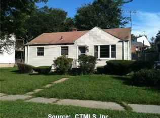 26 Palm St, Hartford, CT 06112