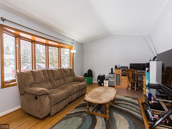 5th image of 2177 17th Ave E