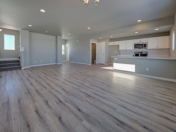 4th image of 9417 Fairway Glen Dr