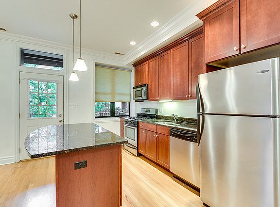 4th image of 1707 N Crilly Ct APT 2E