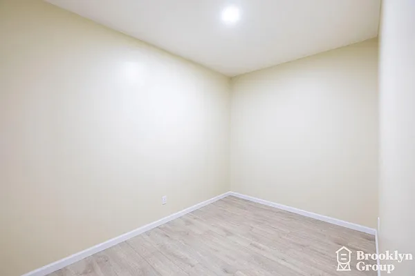 Rented by Brooklyn Group | media 11