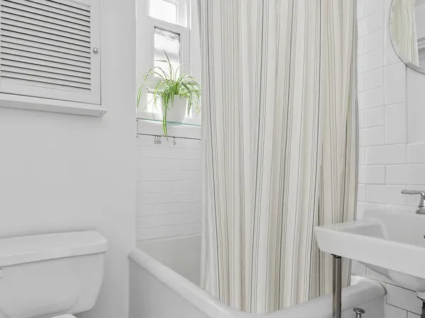 509 East 77th Street image 6 of 6