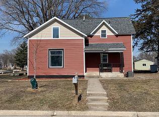 108 6th Ave SW, Waverly, IA 50677