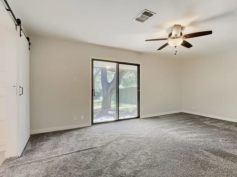 715 Fabulous Dr — Photo 18