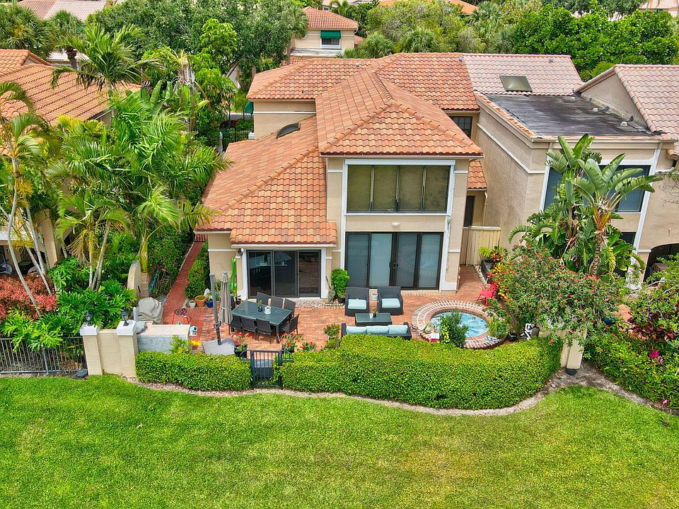 1st image of 22632 Caravelle Circle