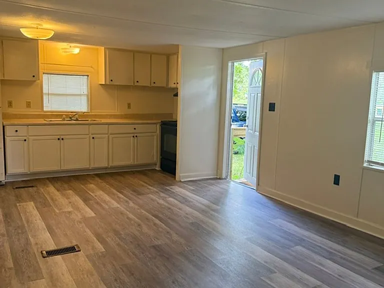 1787 Crawfordville Hwy — Photo 2